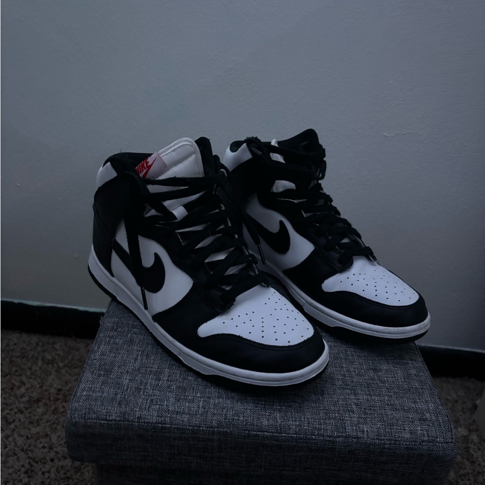 Women’s Nike Dunk High Retro Panda